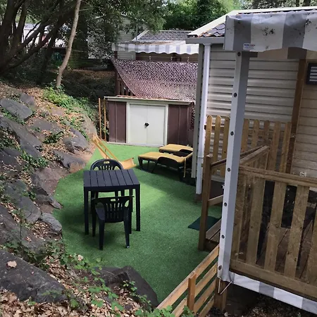 Mobil Confort 3 Les Pierres Couchees Campsite
