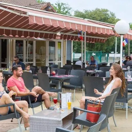 Mobil Confort 3 Les Pierres Couchees * Сен-Бревен-ле-Пен