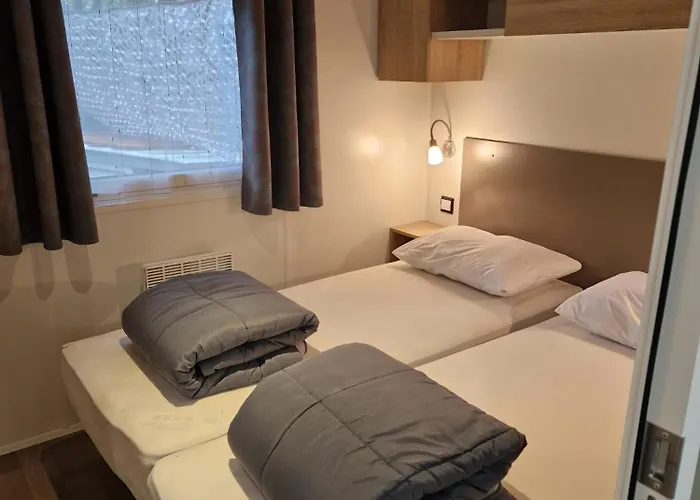 Kemp Mobil Confort 3 Les Pierres Couchees