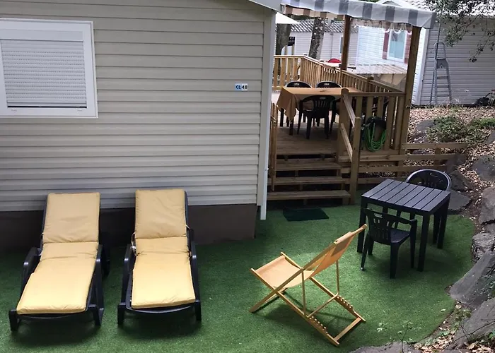 Kemp Mobil Confort 3 Les Pierres Couchees *